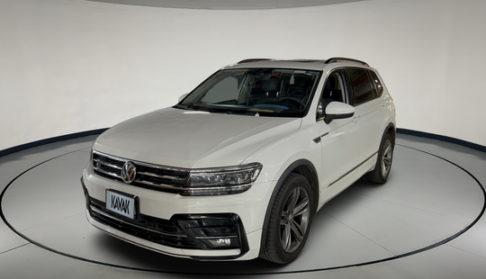 Volkswagen • Tiguan