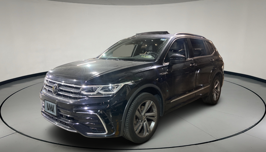 Volkswagen • Tiguan