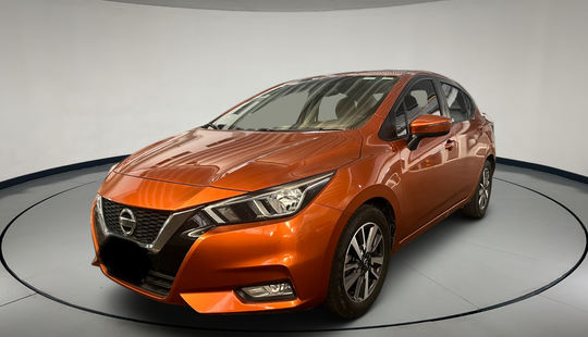 Nissan • Versa