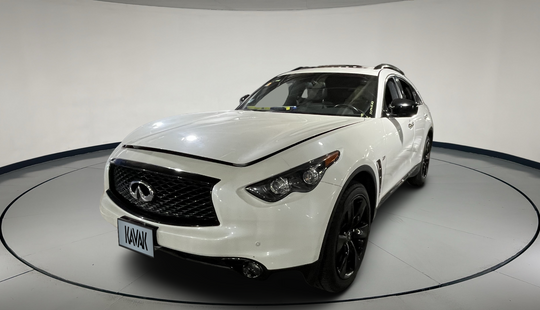 Infiniti • Q70