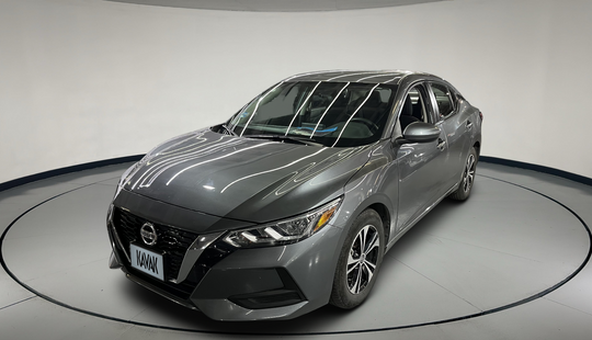 Nissan • Sentra