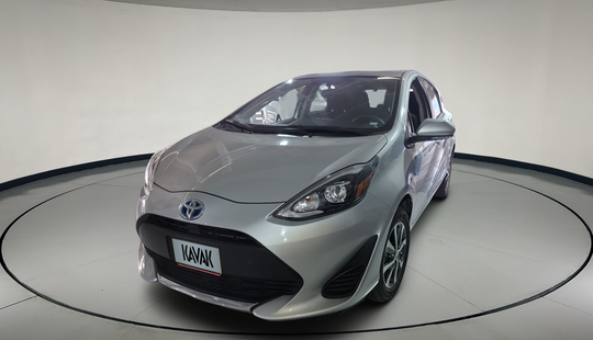 Toyota • Prius C