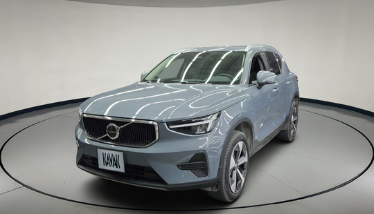 Volvo • XC40