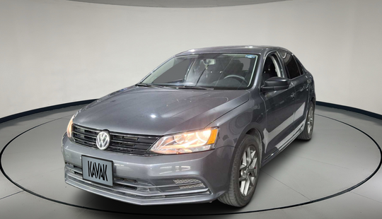 Volkswagen • Jetta