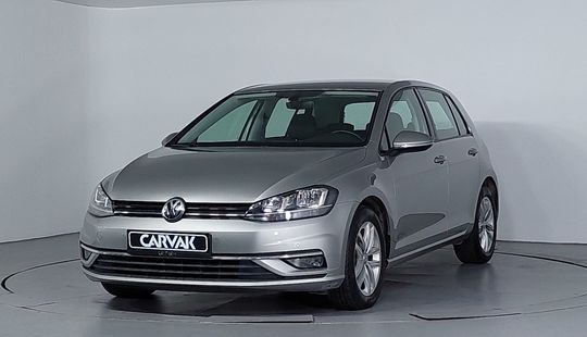Volkswagen • Golf