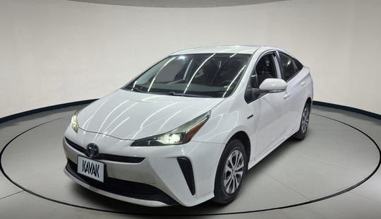Toyota • Prius
