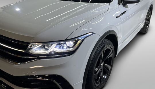 Volkswagen • Tiguan