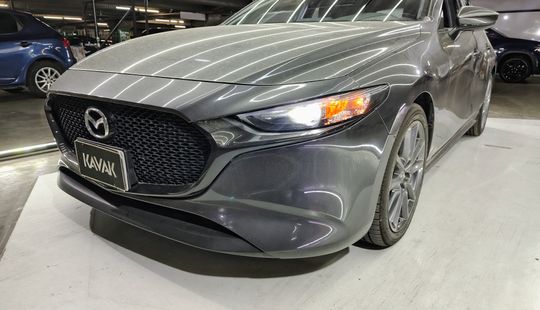 Mazda • Mazda 3