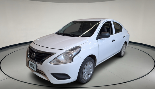 Nissan • Versa