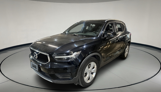 Volvo • XC40