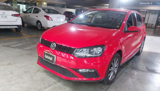 Volkswagen • Polo