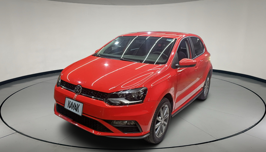 Volkswagen • Polo
