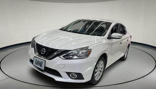 Nissan • Sentra