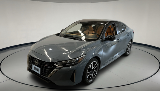 Nissan • Sentra