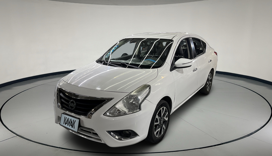 Nissan • Versa