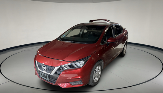 Nissan • Versa