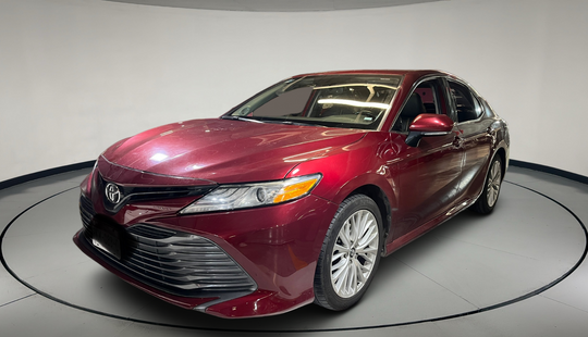 Toyota • Camry
