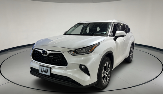Toyota • Highlander