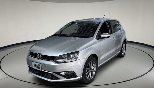 Volkswagen • Polo