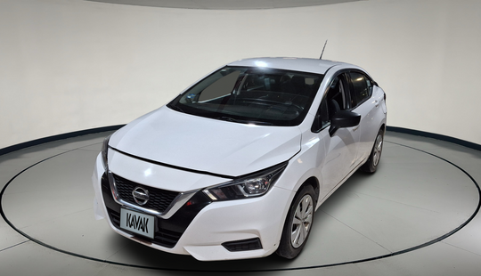 Nissan • Versa