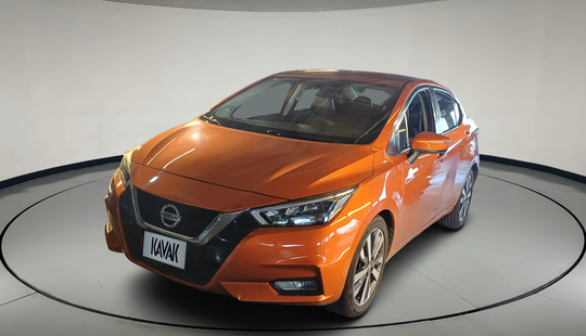 Nissan • Versa