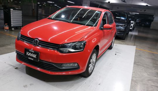 Volkswagen • Polo