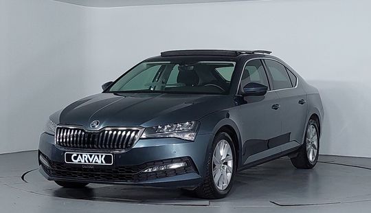Skoda • Superb