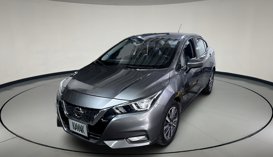 Nissan • Versa