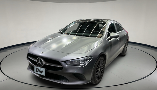 Mercedes Benz • Clase CLA