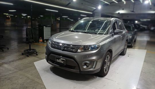 Suzuki • Vitara