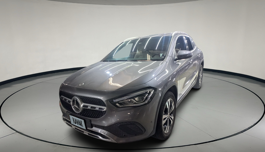 Mercedes Benz • Clase GLA