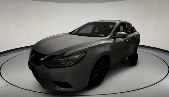 Nissan • Altima