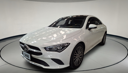 Mercedes Benz • Clase CLA