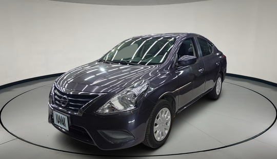 Nissan • Versa