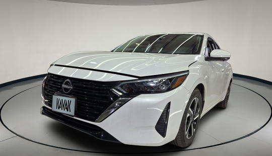 Nissan • Sentra