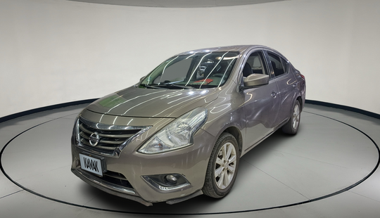 Nissan • Versa