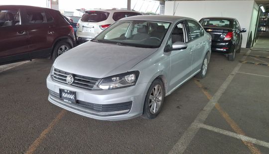 Volkswagen • Vento