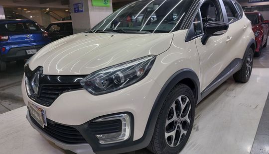 Renault • Captur
