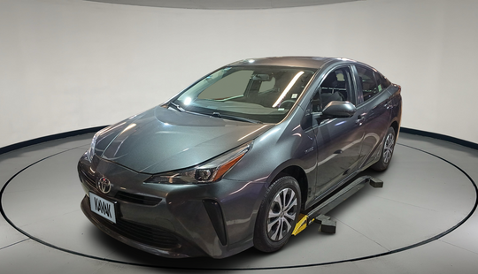 Toyota • Prius