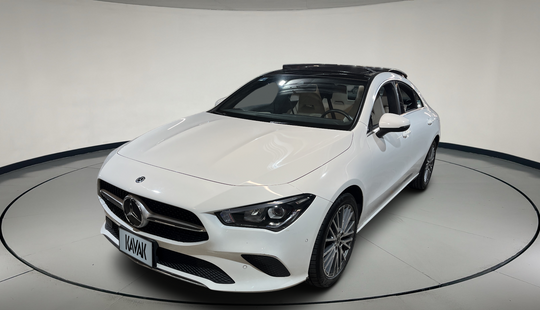 Mercedes Benz • Clase CLA