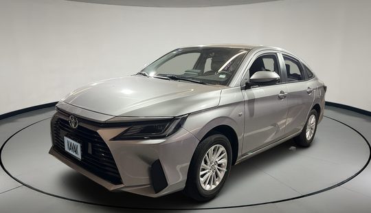 Toyota • Yaris