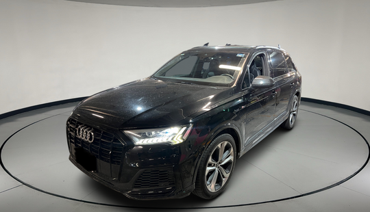 Audi • Q7