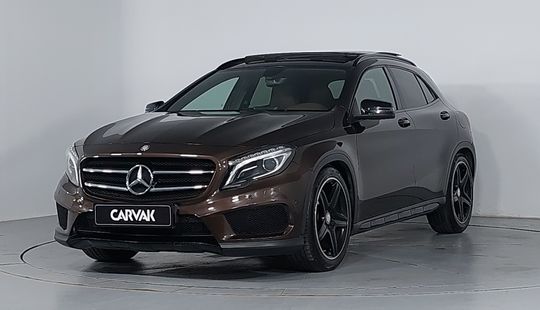 Mercedes Benz • GLA