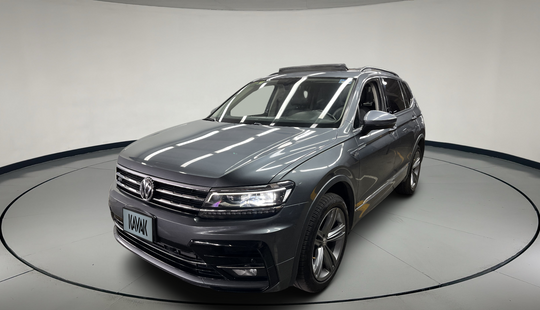 Volkswagen • Tiguan
