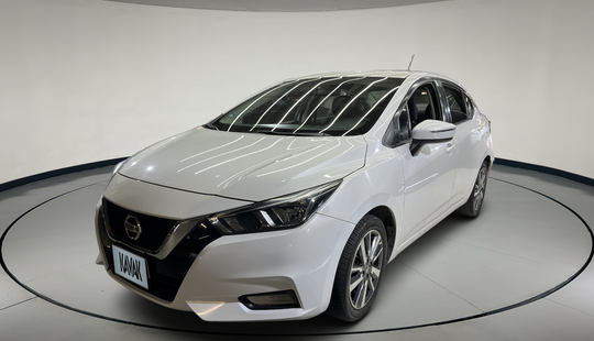 Nissan • Versa