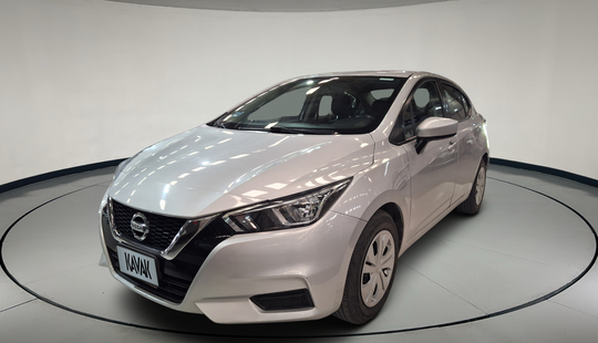 Nissan • Versa