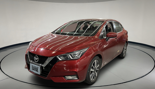 Nissan • Versa