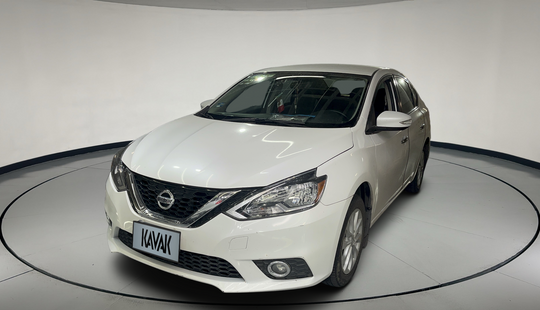 Nissan • Sentra
