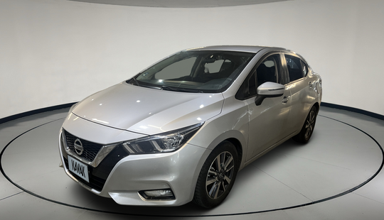 Nissan • Versa