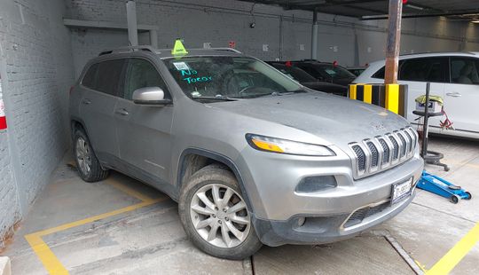 Jeep • Cherokee